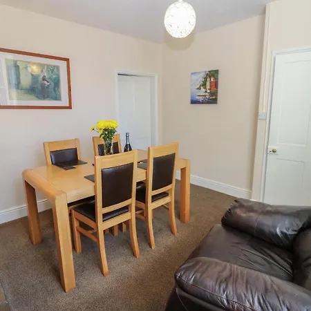 Nyaraló South View *